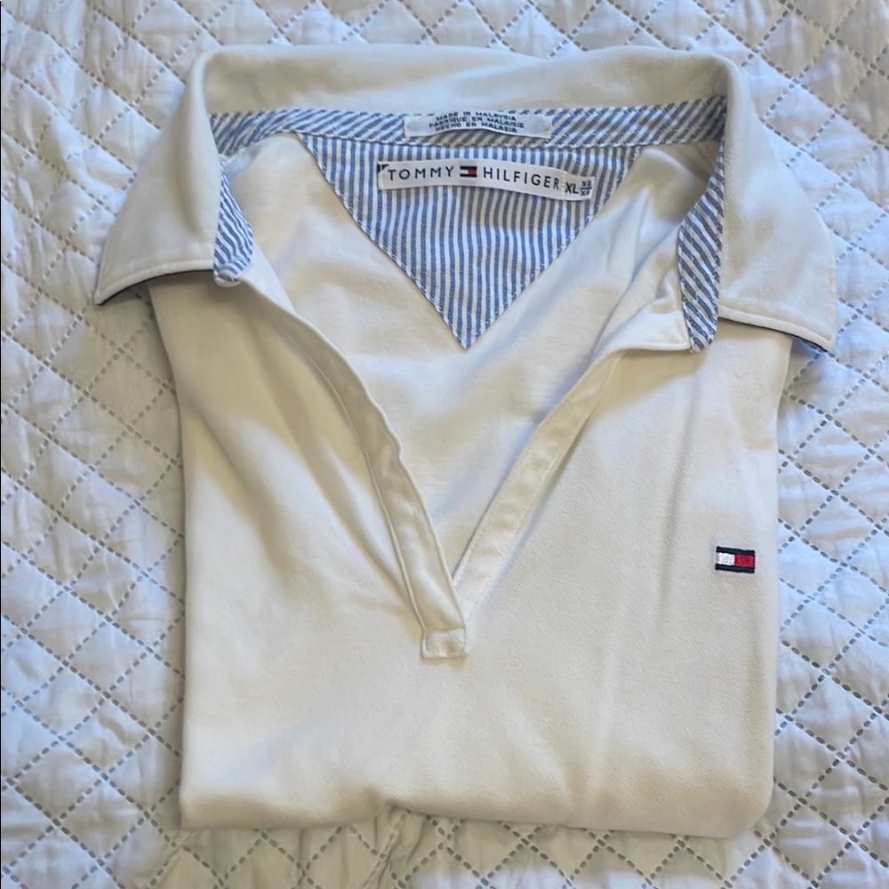 Tommy Hilfiger White Polo Shirt size XL ladies 94% cotton 6% spandex